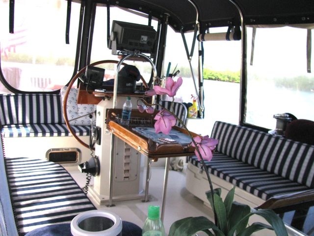 Center cockpit sailboat Florida- 36