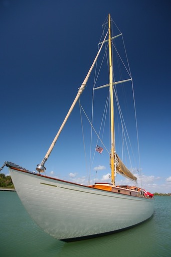 Classic Wooden Sailing Boat Photoshoot Film m