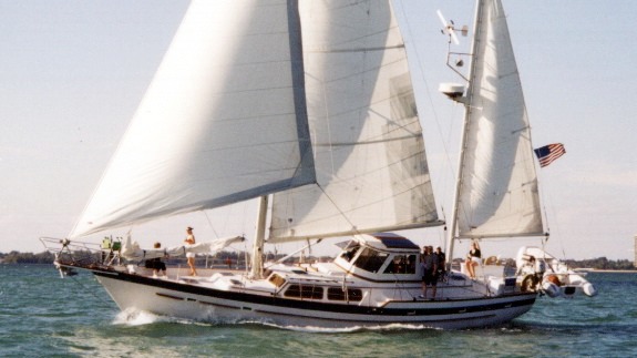 Private Sailing Boat rentals sailing vacations in South Florida 